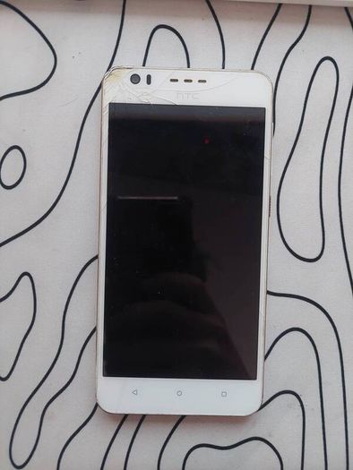 HTC Desire 825 (2PUK200) Phone - For Parts or Repair