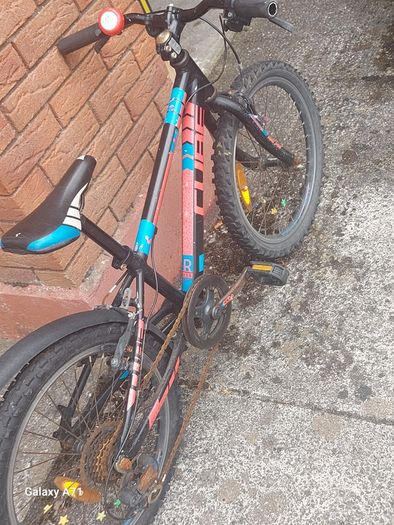 CUBE Kids  Bicycle in excellent condition