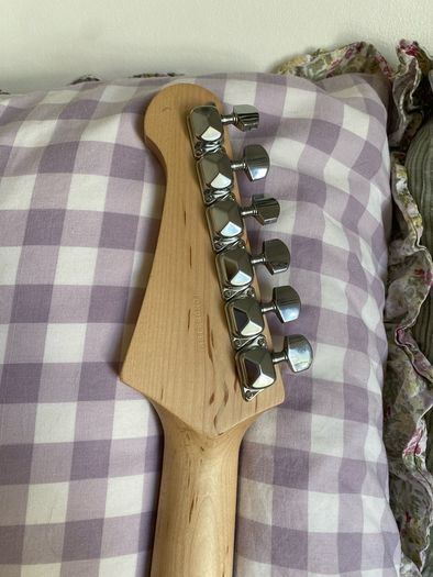 electric guitar
