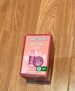 soap and glory dazzling glow