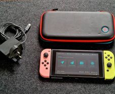 Nintendo Switch V2 Picofly Modded 64GB Ready to Use Excellent Condition