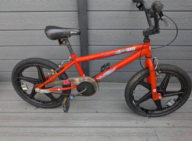 X-Rated Shockwave BMX Bike