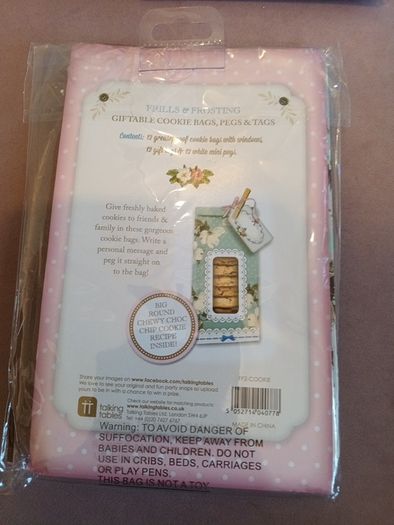 Decorative cookie bags tags and pegs x 24