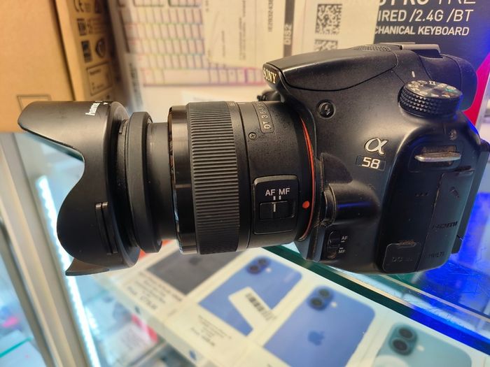 Sony Alpha SLT-A58 20.4MP Digital SLR Camera, Comes with the Battery and its Charger