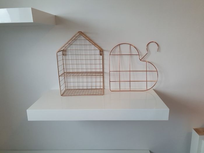 Shelf Display Reduced Big Clearout, Make An Offer