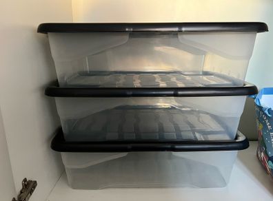 3 Plastic container