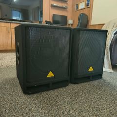 Behringer 15" Active Subwoofer Pair