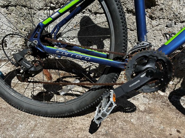 carrera mountain bike