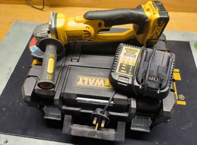 DeWalt Grinder DCG412