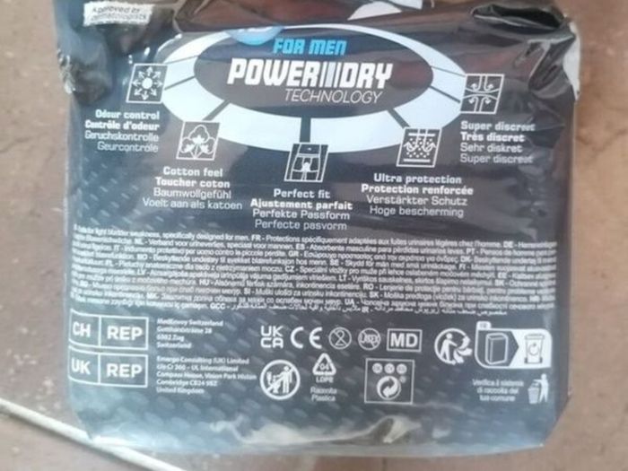16 Packs of iD Pads for Men