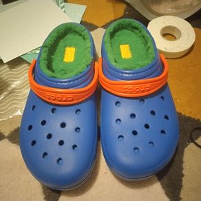 brand new crocs