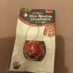 Create your own personalised christmas bauble