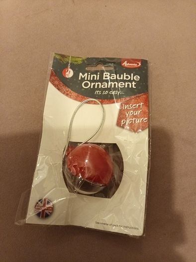 Create your own personalised christmas bauble
