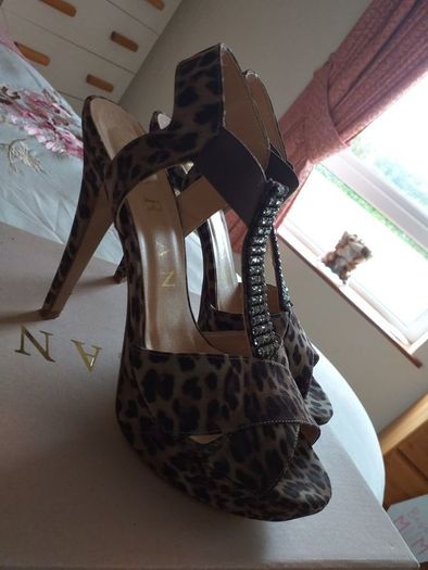 Marian Sandals Uk3/36