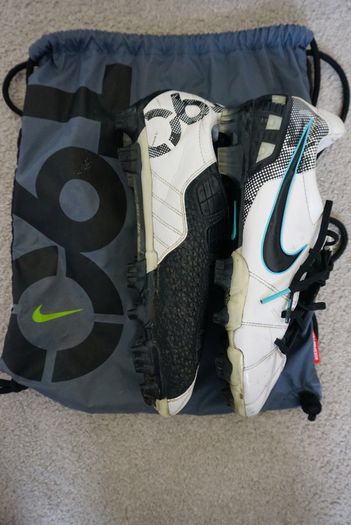 Football Boots Nike Total 90 Laser III White (2009) Size 9.5UK FG