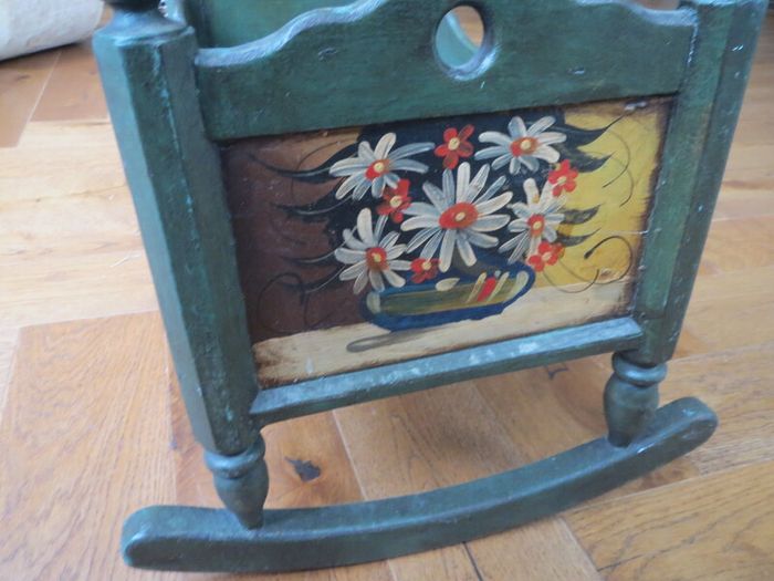 Vintage/Antique Wood Rocking Doll Cradle