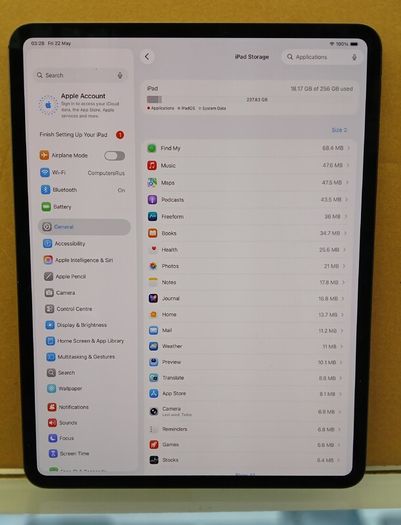 Apple iPad Pro 13" M4 (A2925) 256GB 2024 - Space Black, WiFi maximum capacity 100% cycle count 132