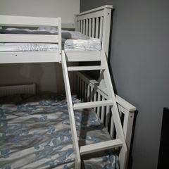 bunk bed,in very good condition,,without mattress,,