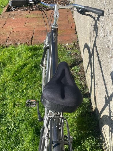 Rayleigh pioneer 1 dark grey bike