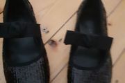 girls beautiful pumps