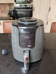 Ninja air fryer in excellent condition