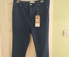 Dunnes Stores Gallery Brand New Jeans.