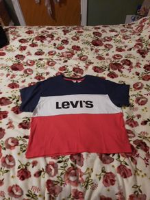 levis top
