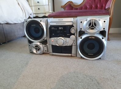 Panasonic 5 CD changer and double Tape Deck