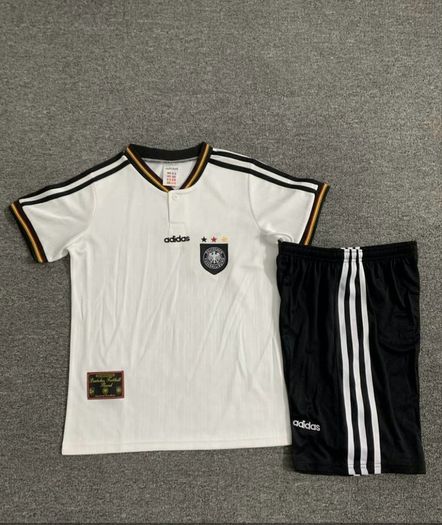 Retro football kits