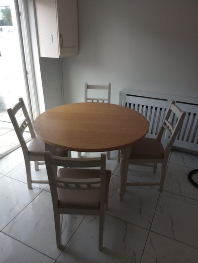 Dning table and Chairs
