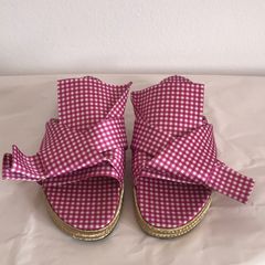No. 21 gingham flats - sz 6.5