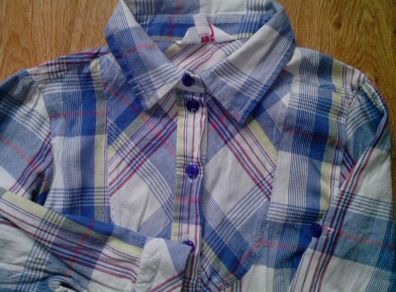 Long shirt.  Age 8-9