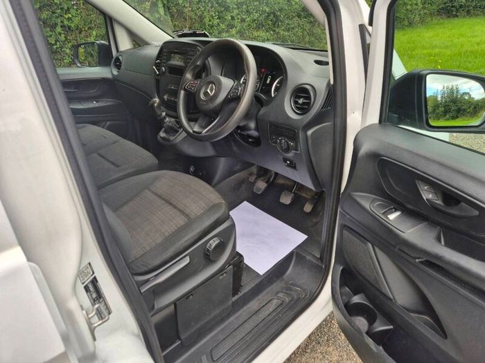 Mercedes-Benz Vito 109