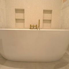 Back to Wall Granlusso Bath