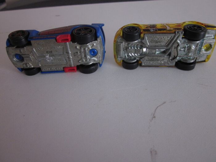 Hot Wheels Spider Man and Stockar Horse Play cars