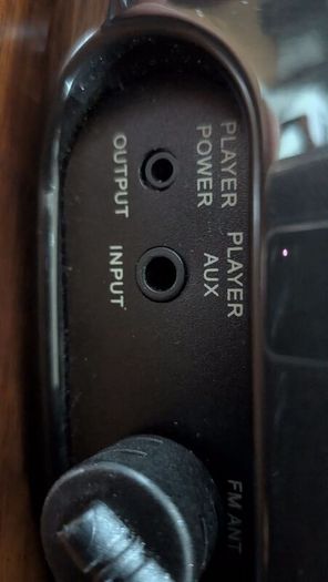 Cambridge SoundWorks / Creative Model 705 AM/FM Tabletop Radio