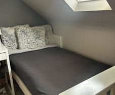 Single bed