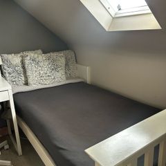 Single bed