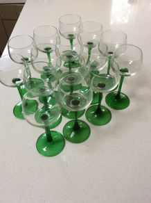Luminarc  France Mid Century Green Stemmed Wine Glasses