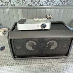 LG rk7 XBoom 550 watt Speaker and projector