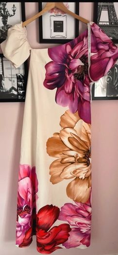 Club London maxi dress