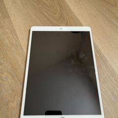 Apple iPad Air 3rd Gen 64GB