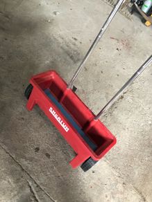 Lawn Manure Spreader