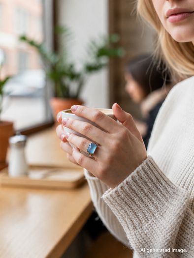 925 Vintage Sterling Silver & Blue Chalcedony Ring