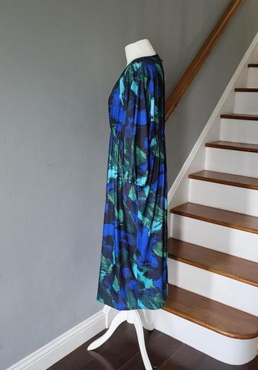 CurveWow blue pattern midi dress, Size 16, BNWT
