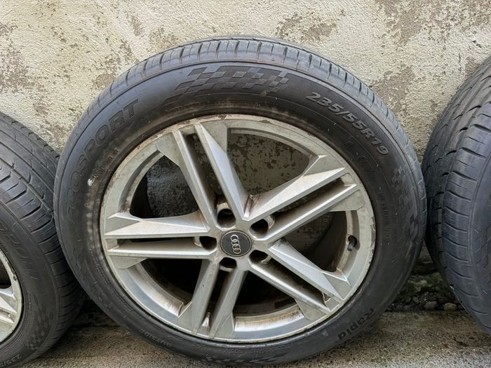 Audi Q5 2018 Alloys with good tyres