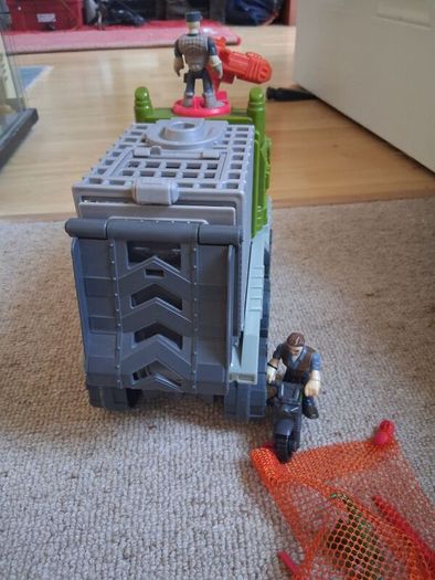 Imaginext jurassic world Hauler, Stygimoloch dinosaur cage & Owen figure, Claire and Gyrosphere action figure