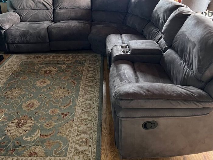 Corner sofa 6 seater 3 reclining  sofas all in per