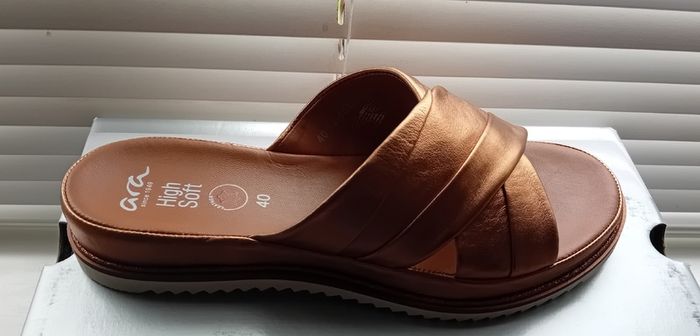 Womens sandals