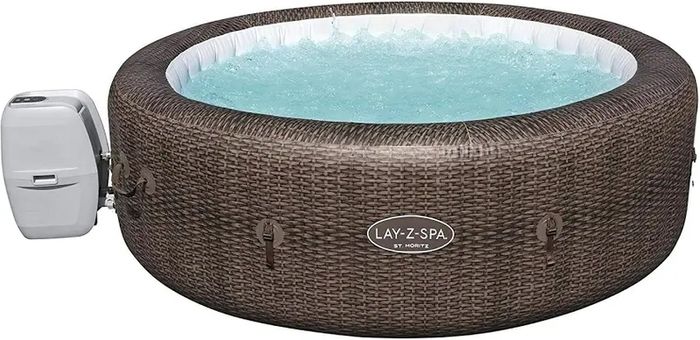 6 person Jacuzzi